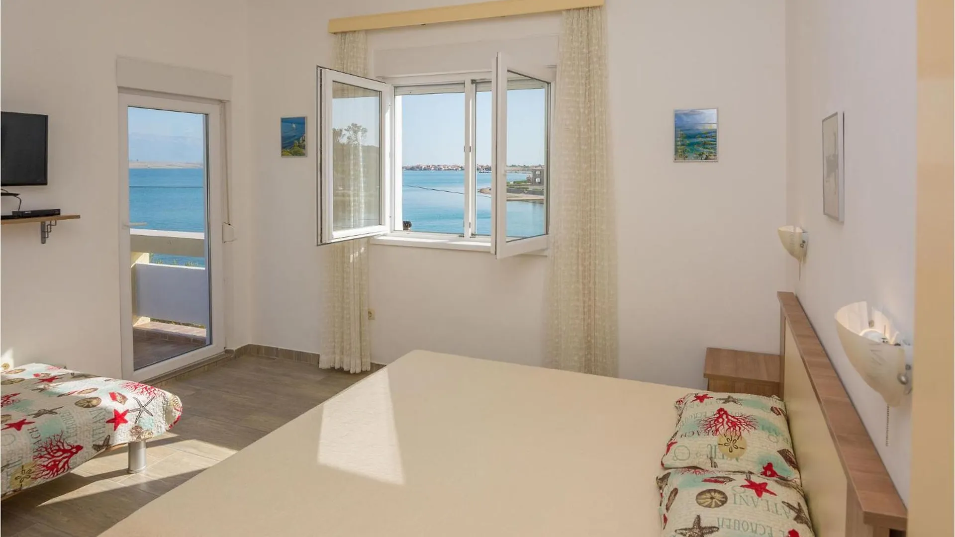 Gorgeous Apartment In Vir With House Sea View